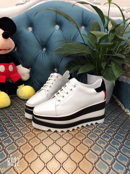 women shoes wedge ankle casual shoes,spring shoes genuine leather lace-up leather shoes fashion designs white /black size 35-40
women shoes wedge ankle casual shoes,spring shoes genuine leather lace-up leather shoes fashion designs white /black size 35-40
