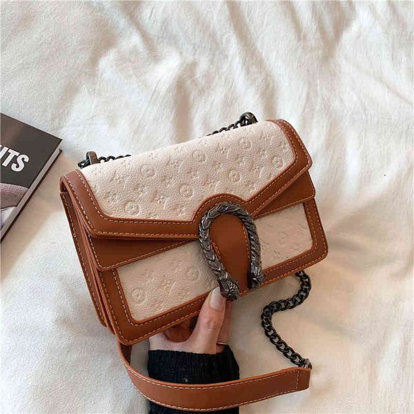 2022 factory wholesale handbag high sense chain small square women's summer unique one shoulder armpit bag
2022 factory wholesale handbag high sense chain small square women's summer unique one shoulder armpit bag