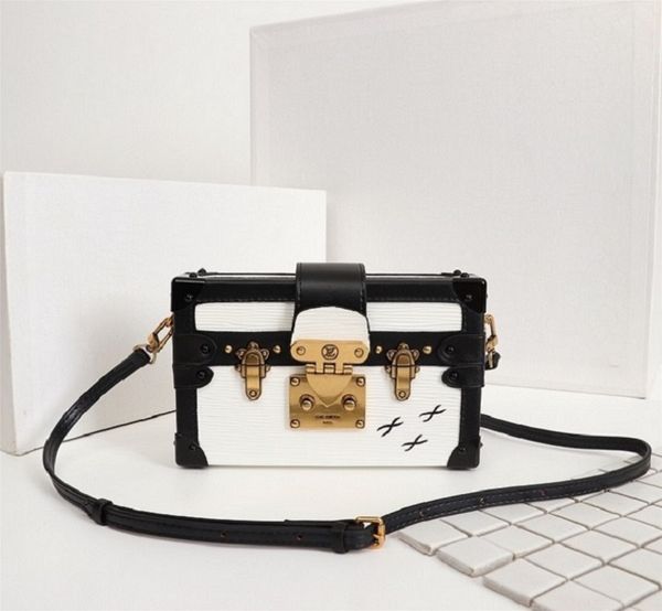 box 2019 new shopping bag flip bag woc cf genuine leatherbackpack designer handbag fashion brand shoulder bags women luxury bags 3 color
box 2019 new shopping bag flip bag woc cf genuine leatherbackpack designer handbag fashion brand shoulder bags women luxury bags 3 color
