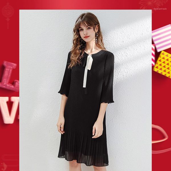 casual dresses spring 2021 collection boutique ladies round collar pure color falbala temperament women chiffon dress 633671, Black;gray
casual dresses spring 2021 collection boutique ladies round collar pure color falbala temperament women chiffon dress 633671, Black;gray