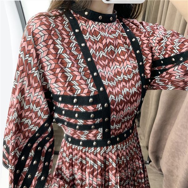 stripped plied woman lantern manga ricet 2021 new summer around the neck mini feminine runway fashion dress complete sleeve vf54, Black;gray
stripped plied woman lantern manga ricet 2021 new summer around the neck mini feminine runway fashion dress complete sleeve vf54, Black;gray