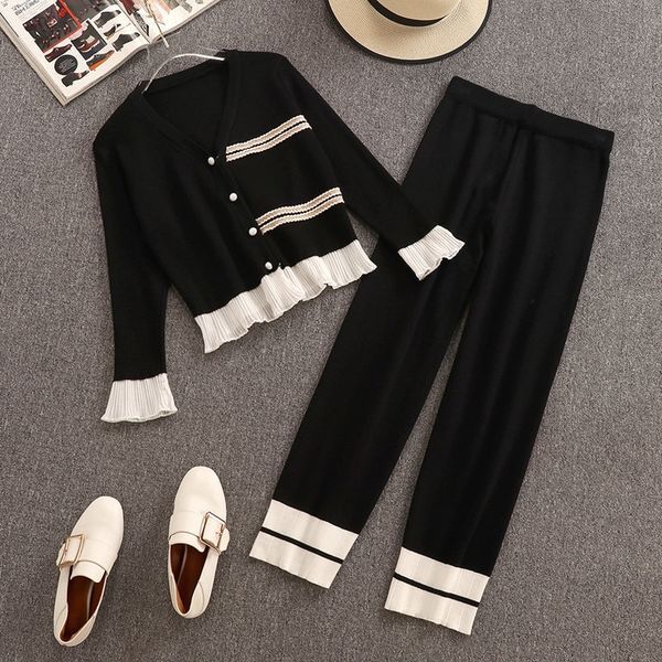 korean new knitted pants set 2019 chic v-neck cardigan trim hem ruffled sweater and wide leg pants 2 piece set female t200702, White
korean new knitted pants set 2019 chic v-neck cardigan trim hem ruffled sweater and wide leg pants 2 piece set female t200702, White