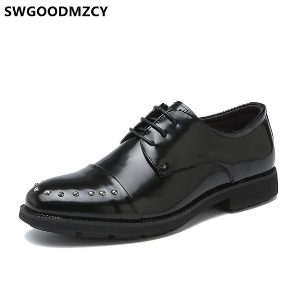 party shoes men formal italian brand men wedding dress shoes evening dress coiffeur elegant classic leather buty, Black 
party shoes men formal italian brand men wedding dress shoes evening dress coiffeur elegant classic leather buty, Black