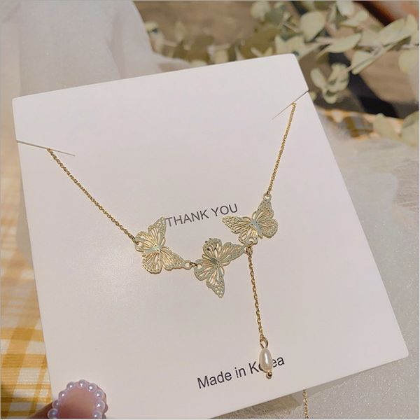2021 luxury gold plated pearl small fresh hollow butterfly titanium steel female clavicle chain new ins simple versatile necklaces for woman, Silver
2021 luxury gold plated pearl small fresh hollow butterfly titanium steel female clavicle chain new ins simple versatile necklaces for woman, Silver