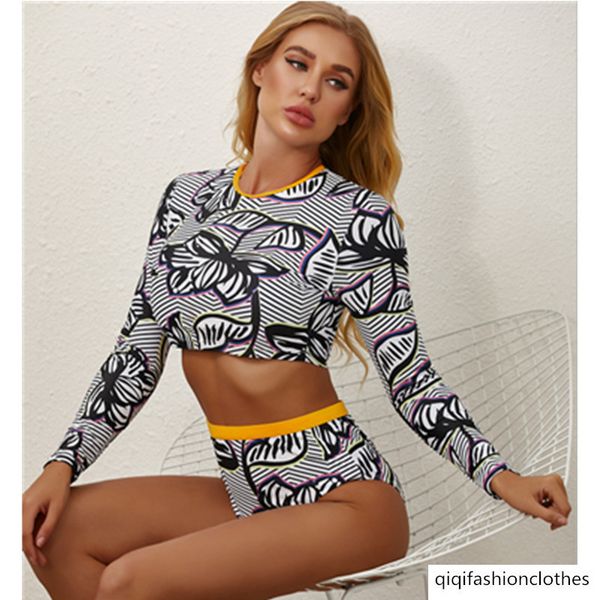 2021 single printed long sleeve sunscreen cover belly show thin split swimsuit female, White;black
2021 single printed long sleeve sunscreen cover belly show thin split swimsuit female, White;black