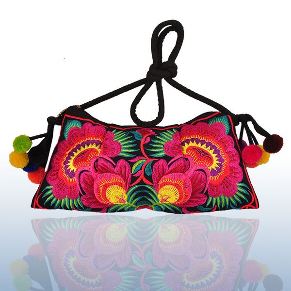 new coming women's embroidered bagslady gorgeous embroidery one-shoulder bags fashion cross-body women handbag shopping, Red;black
new coming women's embroidered bagslady gorgeous embroidery one-shoulder bags fashion cross-body women handbag shopping, Red;black