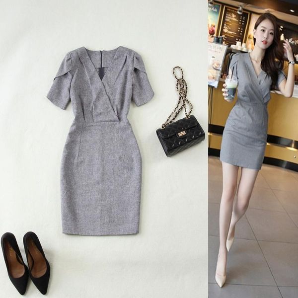 ladies dress new spring and summer fashion temperament commute solid color breathable slim v-neck gray bag hip thin dress, White;black
ladies dress new spring and summer fashion temperament commute solid color breathable slim v-neck gray bag hip thin dress, White;black