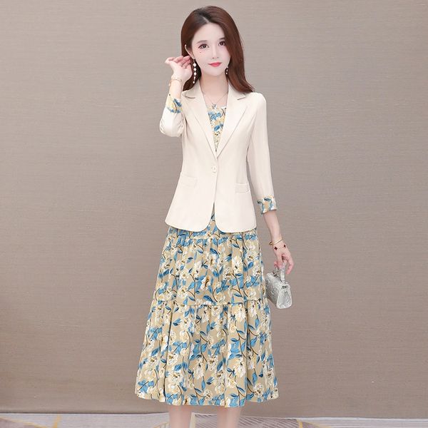 two pieces of printed 2020 new korean version of medium and long bottomed skirt and short versatile small dress dresscoat dresscoat dress 6f, Black;gray
two pieces of printed 2020 new korean version of medium and long bottomed skirt and short versatile small dress dresscoat dresscoat dress 6f, Black;gray