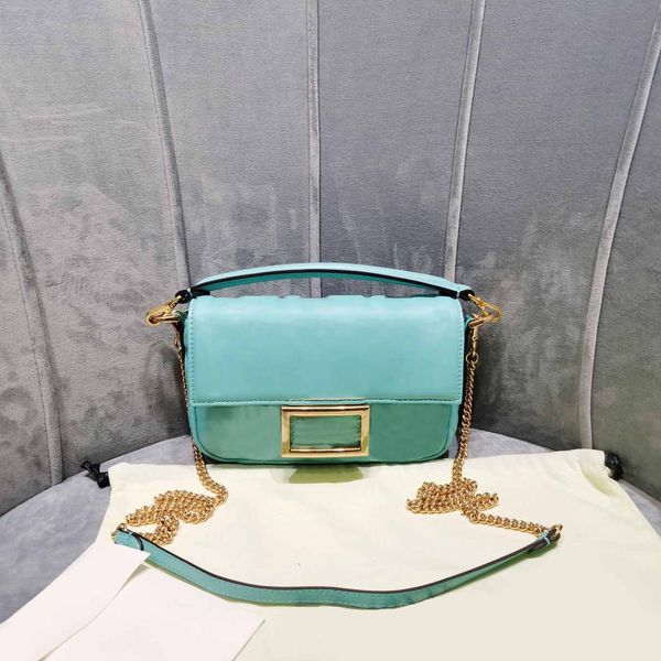 designer luxus handtaschen geldbörsen frauen mini pochette baguette gold chian letter embossing genuine leather bag shoulder crossbody bags
designer luxus handtaschen geldbörsen frauen mini pochette baguette gold chian letter embossing genuine leather bag shoulder crossbody bags
