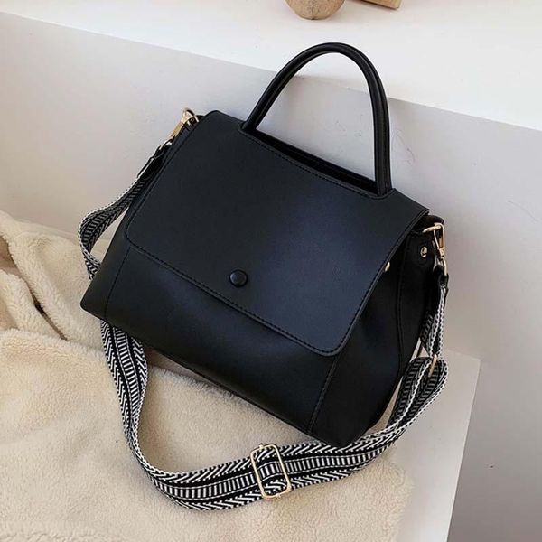 мода сумки женщин 3 цвета мешка плеча pu кожаный мешок crossbody качества дамы messenger luxury самки tote главная
мода сумки женщин 3 цвета мешка плеча pu кожаный мешок crossbody качества дамы messenger luxury самки tote главная