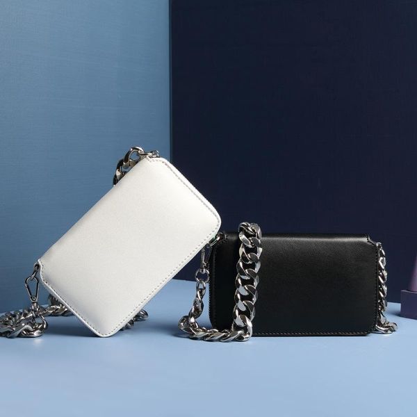 дизайнер-толстые цепи плеча crossbody сумка сумка высокого качества роскошные сумки женские сумки конструктора
дизайнер-толстые цепи плеча crossbody сумка сумка высокого качества роскошные сумки женские сумки конструктора