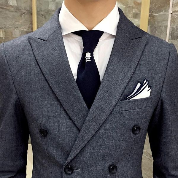 2020 classic men suit grey men business suit black terno masculino costume homme wedding suits(jacket+pants, White;black
2020 classic men suit grey men business suit black terno masculino costume homme wedding suits(jacket+pants, White;black