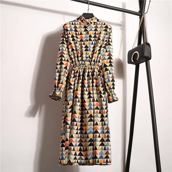 autumn 2020 retro high waist printed women's casual bohemian dress flower long sleeve pleated beach corduroy stand collar dress1, Black;gray
autumn 2020 retro high waist printed women's casual bohemian dress flower long sleeve pleated beach corduroy stand collar dress1, Black;gray