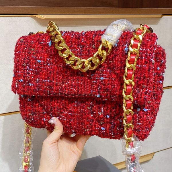 women luxurys designers bags 2020 classic plaid messenger bag cc bag woolen shoulder bag 19 series ing
women luxurys designers bags 2020 classic plaid messenger bag cc bag woolen shoulder bag 19 series ing