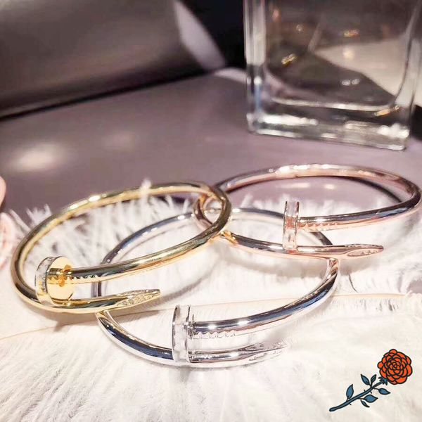 new year's fashion nail nail bracelet men's and women's luxury classic fashion head and tail diamonds with exquisite packagin, Black
new year's fashion nail nail bracelet men's and women's luxury classic fashion head and tail diamonds with exquisite packagin, Black