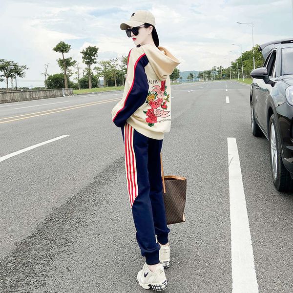 2020 new autumn winter sports suit women's slim and fashionable fried street casual plush sweater, Gray
2020 new autumn winter sports suit women's slim and fashionable fried street casual plush sweater, Gray