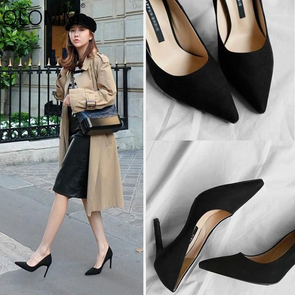 high-heeled shoes female 2021 autumn and winter new stiletto pointed wild black suede work shoes zapatos de mujer1
high-heeled shoes female 2021 autumn and winter new stiletto pointed wild black suede work shoes zapatos de mujer1
