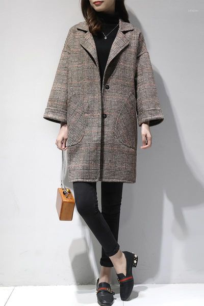 2020 new women's clothing, autumn and winter loose large code, medium length wool coat, female thousand bird's coat.1, Black
2020 new women's clothing, autumn and winter loose large code, medium length wool coat, female thousand bird's coat.1, Black