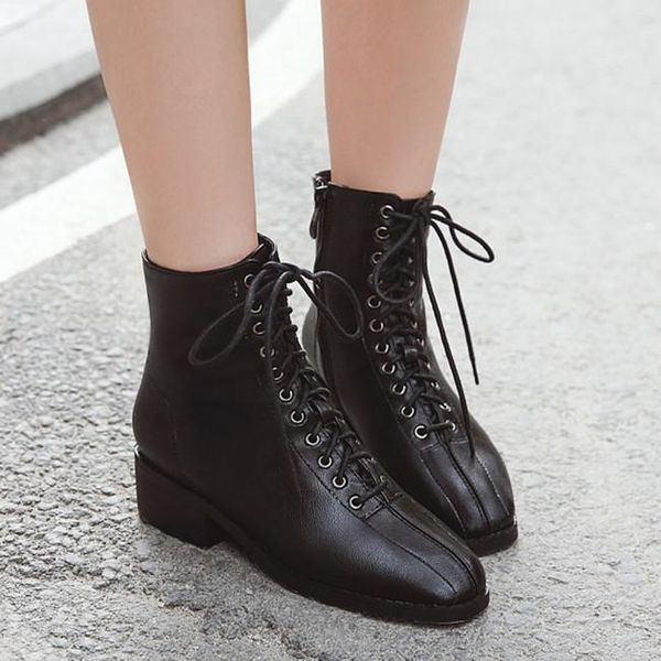 pxelena rome gladiator combat boots women lace up chunky low heels punk rock gothic boots winter shoes 2020 lady 34-43, Black
pxelena rome gladiator combat boots women lace up chunky low heels punk rock gothic boots winter shoes 2020 lady 34-43, Black