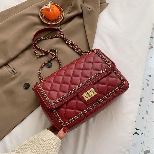 factory wholesale women handbag classic plaid leather shoulder bag new chain decoration women messenger bag joker leather fashion bag, Black;red
factory wholesale women handbag classic plaid leather shoulder bag new chain decoration women messenger bag joker leather fashion bag, Black;red