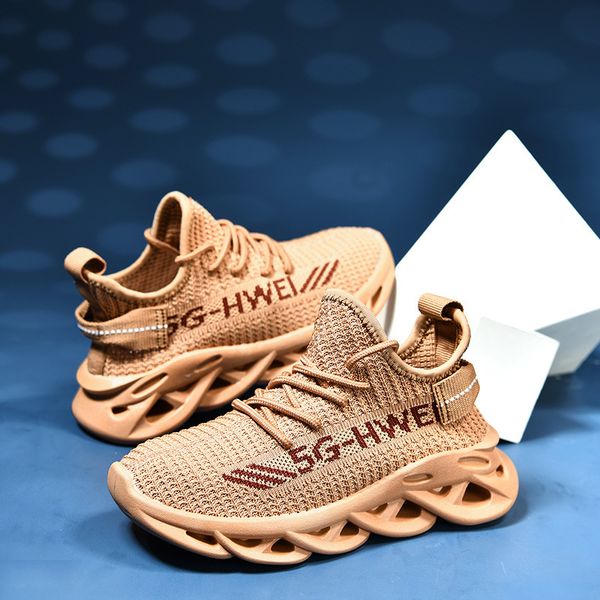 2020 kids sport shoes for boys mesh lightweight sneakers boys girls casual lace-up trainers children brand breathable shoes lj201203, Black
2020 kids sport shoes for boys mesh lightweight sneakers boys girls casual lace-up trainers children brand breathable shoes lj201203, Black