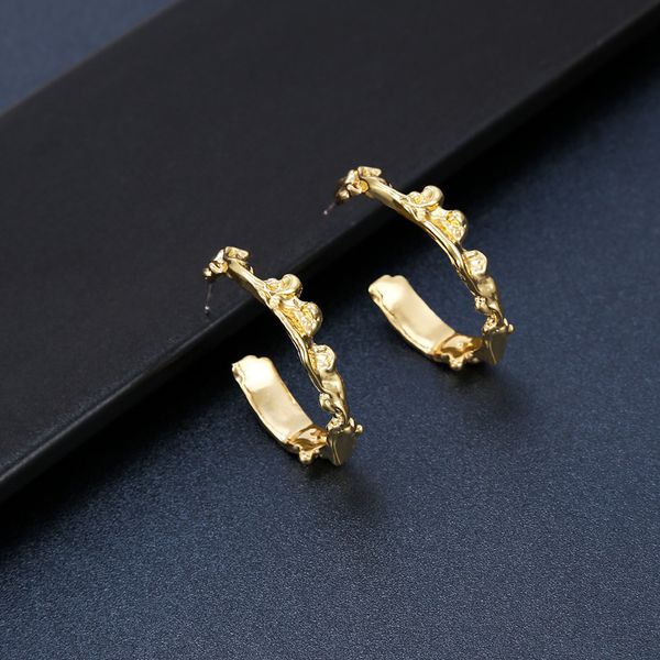 2019 fashion copper c-shaped earrings european and american explosions irregular earrings personality earrings, Golden
2019 fashion copper c-shaped earrings european and american explosions irregular earrings personality earrings, Golden