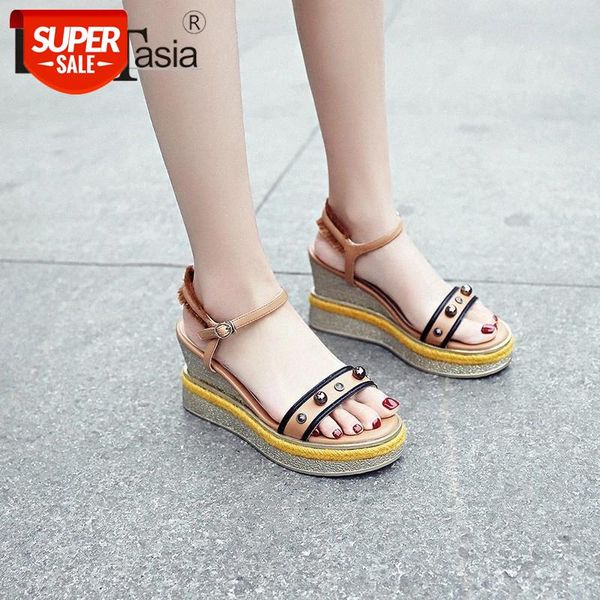 doratasia new women's genuine leather ladies wedges high heels metal decoration shoes woman casual party ol summer sandals #vk8a, Black
doratasia new women's genuine leather ladies wedges high heels metal decoration shoes woman casual party ol summer sandals #vk8a, Black