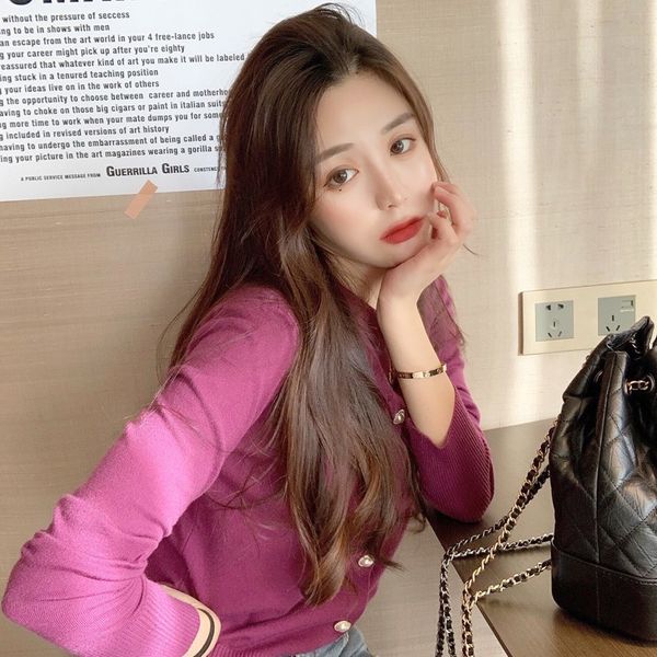 2020 autumn new pearl button solid color long sleeve t-shirt loose chic korean thin cardigan
2020 autumn new pearl button solid color long sleeve t-shirt loose chic korean thin cardigan