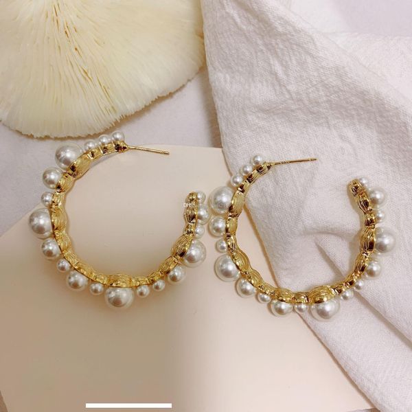 high end quality new fashion 18k gold plated women designer earrings big pearl geometry dangle earrings women jewelry, Golden;silver
high end quality new fashion 18k gold plated women designer earrings big pearl geometry dangle earrings women jewelry, Golden;silver