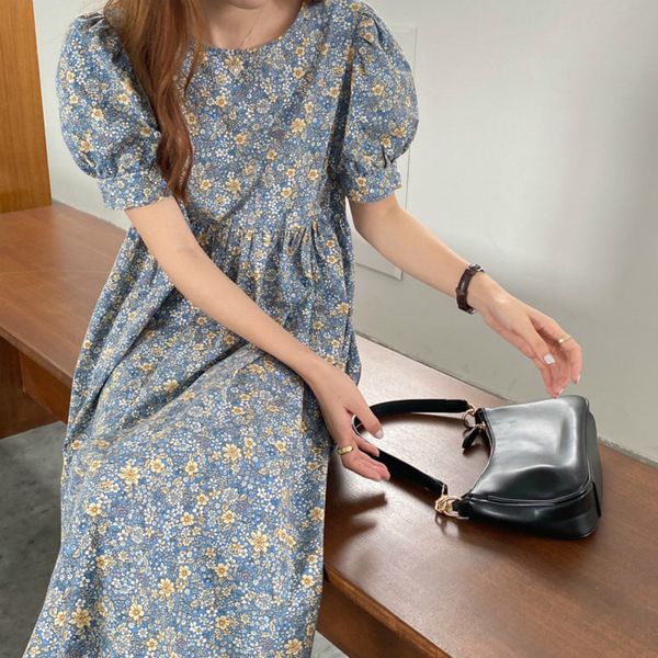 2020 women summer vintage romantic blue long floral dress loose high waistline pleat midi sundress lj201203, White;black
2020 women summer vintage romantic blue long floral dress loose high waistline pleat midi sundress lj201203, White;black