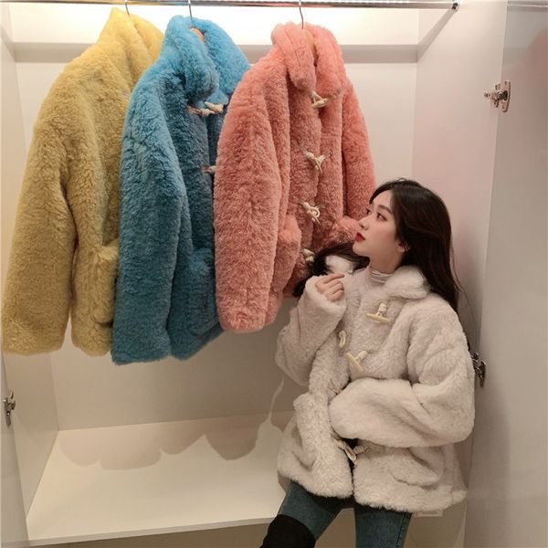 whitney wang 2020 fashion solid color soft faux lamb fur horn buttons coat women sweet girls warm winter coat outwearx1016, Black;brown
whitney wang 2020 fashion solid color soft faux lamb fur horn buttons coat women sweet girls warm winter coat outwearx1016, Black;brown