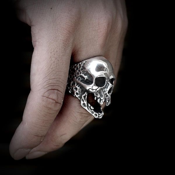 stainless steel men rings domineering devil skull punk rock gothic for biker male boyfriend jewelry creativity gift wholesale wmtevw, Bronze;silver
stainless steel men rings domineering devil skull punk rock gothic for biker male boyfriend jewelry creativity gift wholesale wmtevw, Bronze;silver