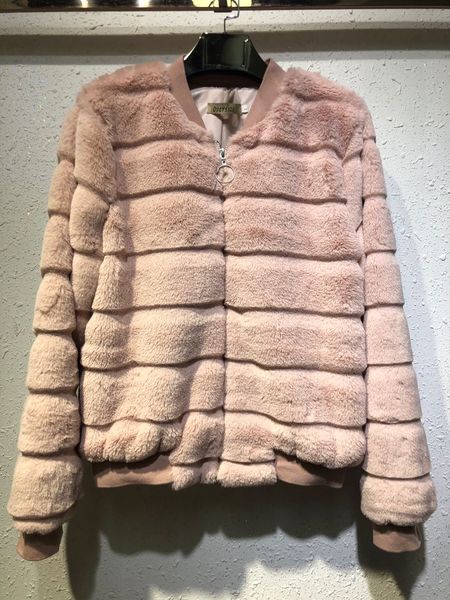 women's sweater coat winter thick women's coat warmth plus size plush furry women coat, Black
women's sweater coat winter thick women's coat warmth plus size plush furry women coat, Black