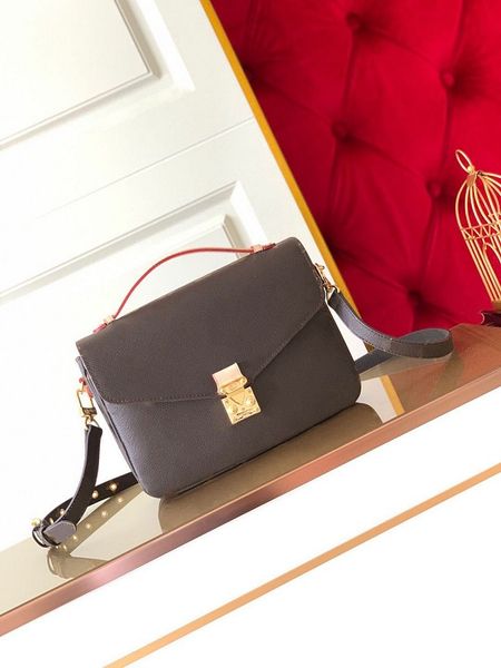 designer presbyopic classic shoulder bag new selling fashion version made of quality materials soft feel with multiple practical po
designer presbyopic classic shoulder bag new selling fashion version made of quality materials soft feel with multiple practical po
