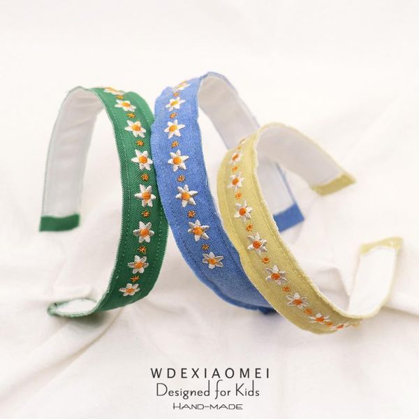 elegant simple hairbands headband girls kids hair accessories handmade korea embroidery little flowers fabric hair hoop headwear1, Slivery;white 
elegant simple hairbands headband girls kids hair accessories handmade korea embroidery little flowers fabric hair hoop headwear1, Slivery;white