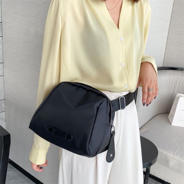casual nylon women messenger bags fashion shell shaped female shoulder handbag classic elegant crossbody shoulder bag
casual nylon women messenger bags fashion shell shaped female shoulder handbag classic elegant crossbody shoulder bag