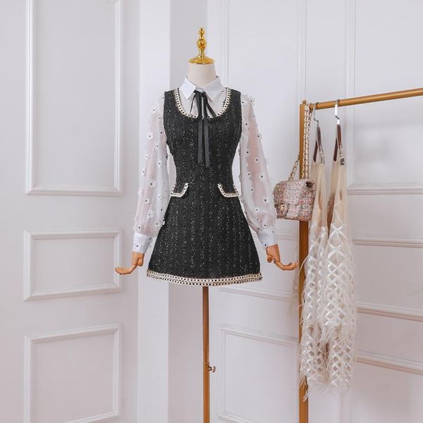women's tracksuits 2021 autumn female retro temperament gold silk floating sleeve bow shirt + tweed waist dress two-piece suit 0924, Gray
women's tracksuits 2021 autumn female retro temperament gold silk floating sleeve bow shirt + tweed waist dress two-piece suit 0924, Gray