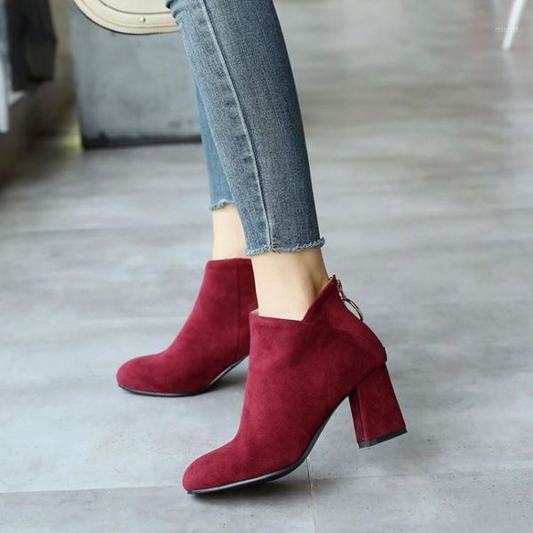 boots big size ma'am coarse heel short pure color round head boot barrel suede high-heeled boots1, Black
boots big size ma'am coarse heel short pure color round head boot barrel suede high-heeled boots1, Black