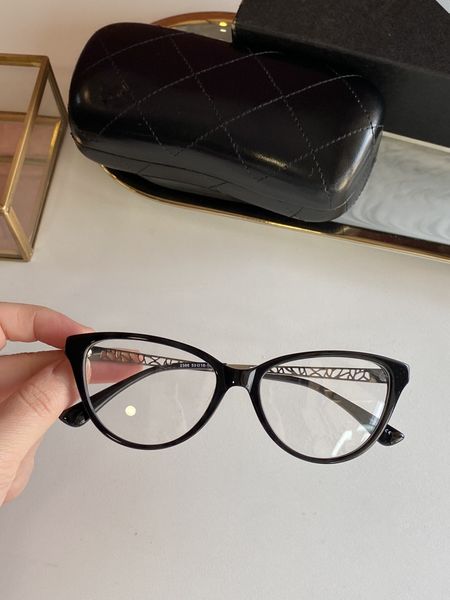 2021 autumn and winter new 5258 classic style fashion temperament, men's and women's glasses, ladies' glasses, optical frame
2021 autumn and winter new 5258 classic style fashion temperament, men's and women's glasses, ladies' glasses, optical frame