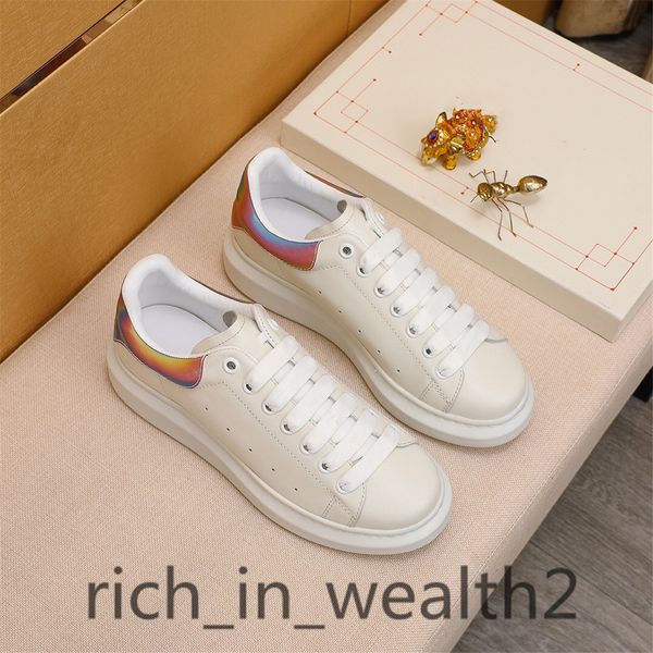 2020mens womens trainers reflective 3m white leather platform sneakers womens mens flat casual party wedding shoes suede sports sneakers, Black
2020mens womens trainers reflective 3m white leather platform sneakers womens mens flat casual party wedding shoes suede sports sneakers, Black