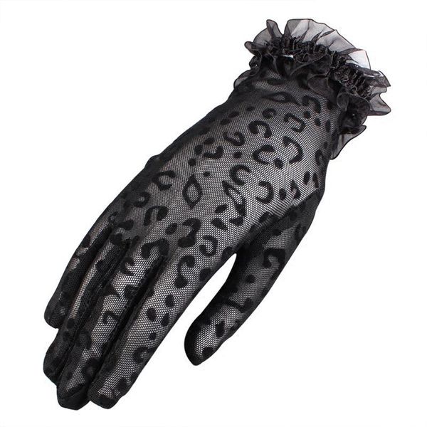 five fingers gloves summer sunscreen lace leopard embroidered flower glove uv protection charm female thin driving, Blue;gray
five fingers gloves summer sunscreen lace leopard embroidered flower glove uv protection charm female thin driving, Blue;gray