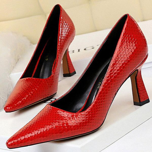 women shoes high heels 2020 classic pumps ladies shoes party wedding woman kitten heels plus size 43 563, Black
women shoes high heels 2020 classic pumps ladies shoes party wedding woman kitten heels plus size 43 563, Black