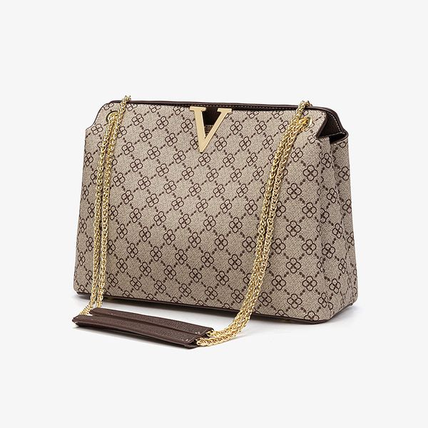 wholesale factory womens shoulder bags simple atmospheric printing chain bag retro geometric pattern women backpack elegant contrast leather
wholesale factory womens shoulder bags simple atmospheric printing chain bag retro geometric pattern women backpack elegant contrast leather