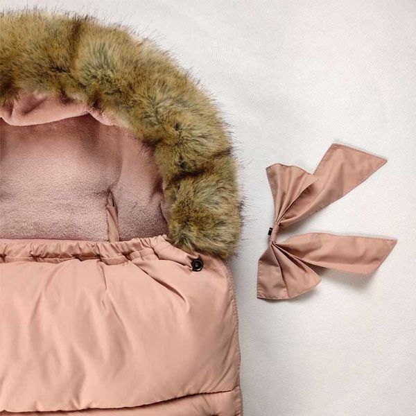 brand baby stroller sleeping bag winter warm sleepsack windproof for infant wheelchair envelopes for footmuff 201208
brand baby stroller sleeping bag winter warm sleepsack windproof for infant wheelchair envelopes for footmuff 201208