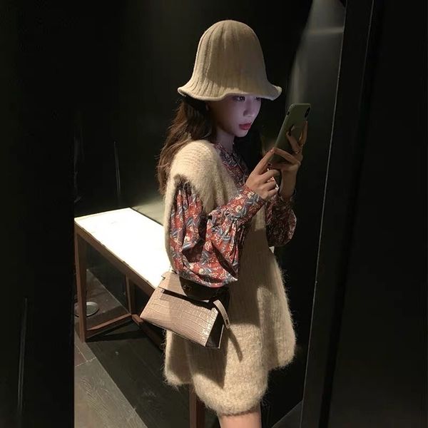 1qde6 winter autumn and 2020 dressshirt waist slimming temperament two-piece set women's dress new french style gentle floral shirt dre, Gray
1qde6 winter autumn and 2020 dressshirt waist slimming temperament two-piece set women's dress new french style gentle floral shirt dre, Gray