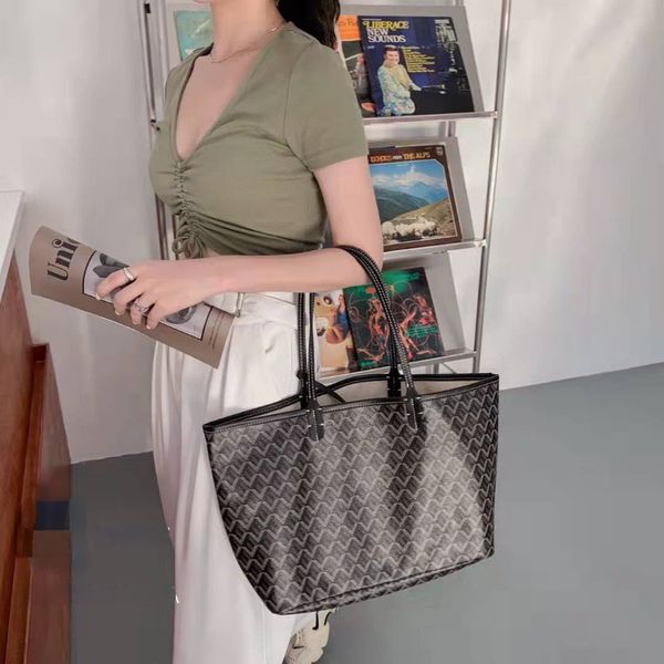 women's shopping bags highest quality shoulder bag tote single-sided real handbag large 58*31*17 cm trumpet 46*26*14
women's shopping bags highest quality shoulder bag tote single-sided real handbag large 58*31*17 cm trumpet 46*26*14