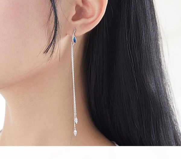 thaya chinese style asymmetry blue crane earring line 925 silver earrings for women special fine66, Golden;silver
thaya chinese style asymmetry blue crane earring line 925 silver earrings for women special fine66, Golden;silver