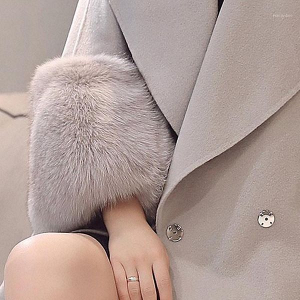 autumn winter women coat long sleeve faux fur patchwork jacket turndown collar solid color pockets lady casual outwear js261, Black
autumn winter women coat long sleeve faux fur patchwork jacket turndown collar solid color pockets lady casual outwear js261, Black