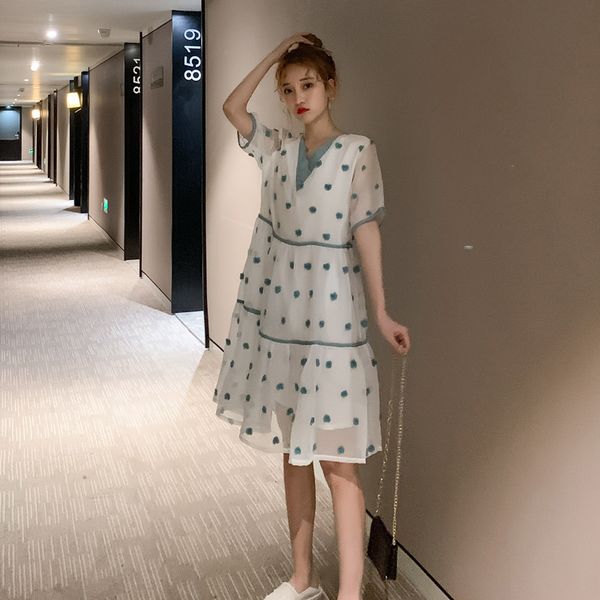 2021 new korean summer maternity fashion large v-neck embroidered polka dot mesh three-dimensional pattern of medium length dress wzrc, Black;gray
2021 new korean summer maternity fashion large v-neck embroidered polka dot mesh three-dimensional pattern of medium length dress wzrc, Black;gray