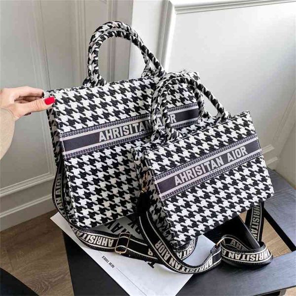 versatile large capacity hand bag women's canvas embroidery tote bag 60% off wholesale sales
versatile large capacity hand bag women's canvas embroidery tote bag 60% off wholesale sales
